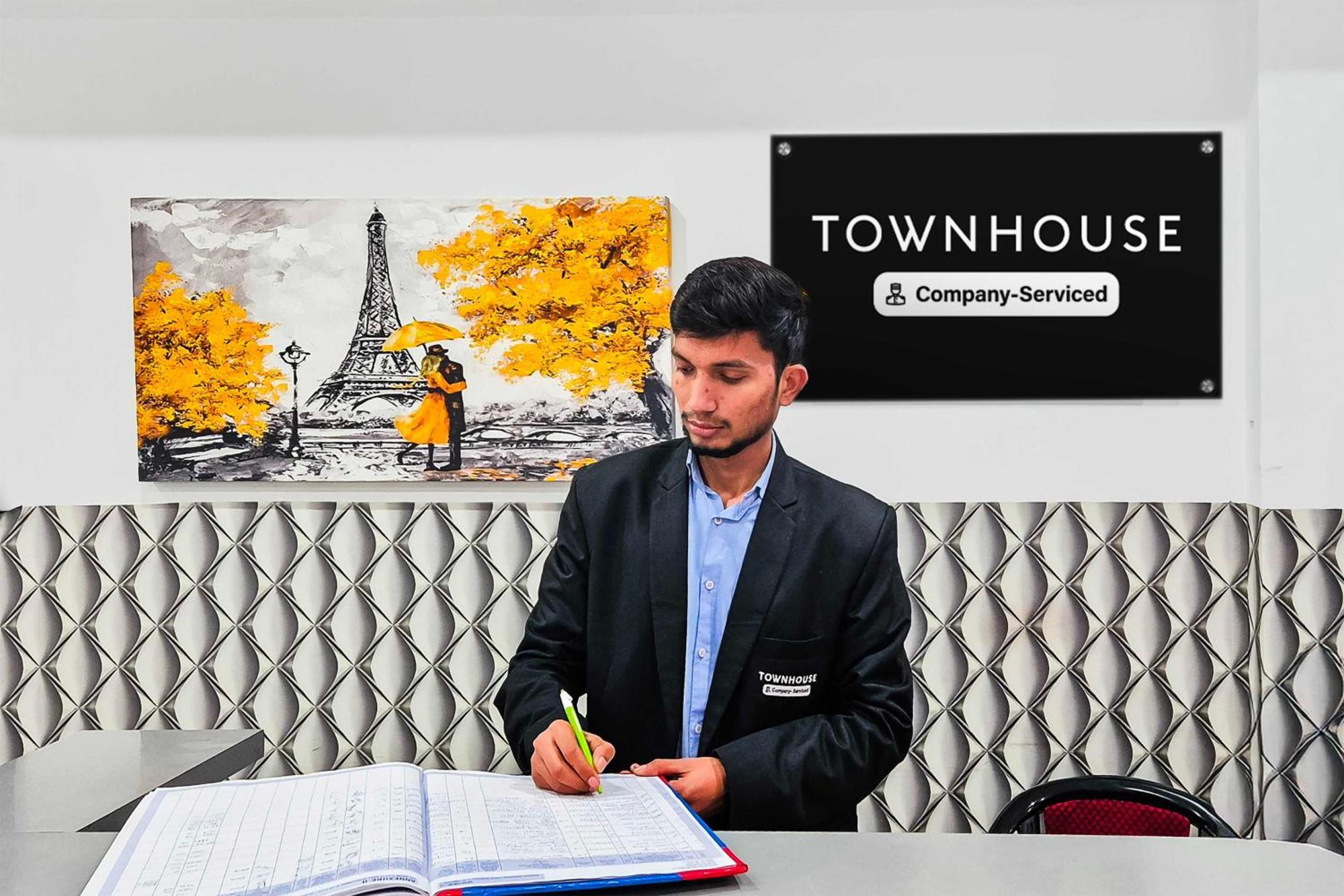 Super Townhouse Sector 69 Gurgaon Hotel ภายนอก รูปภาพ