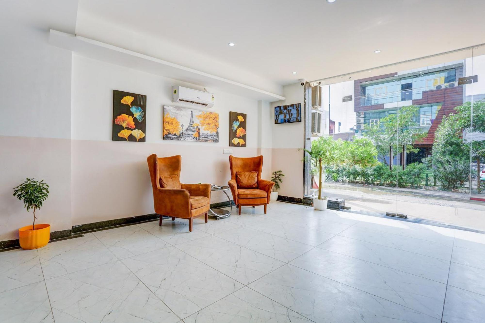 Super Townhouse Sector 69 Gurgaon Hotel ภายนอก รูปภาพ