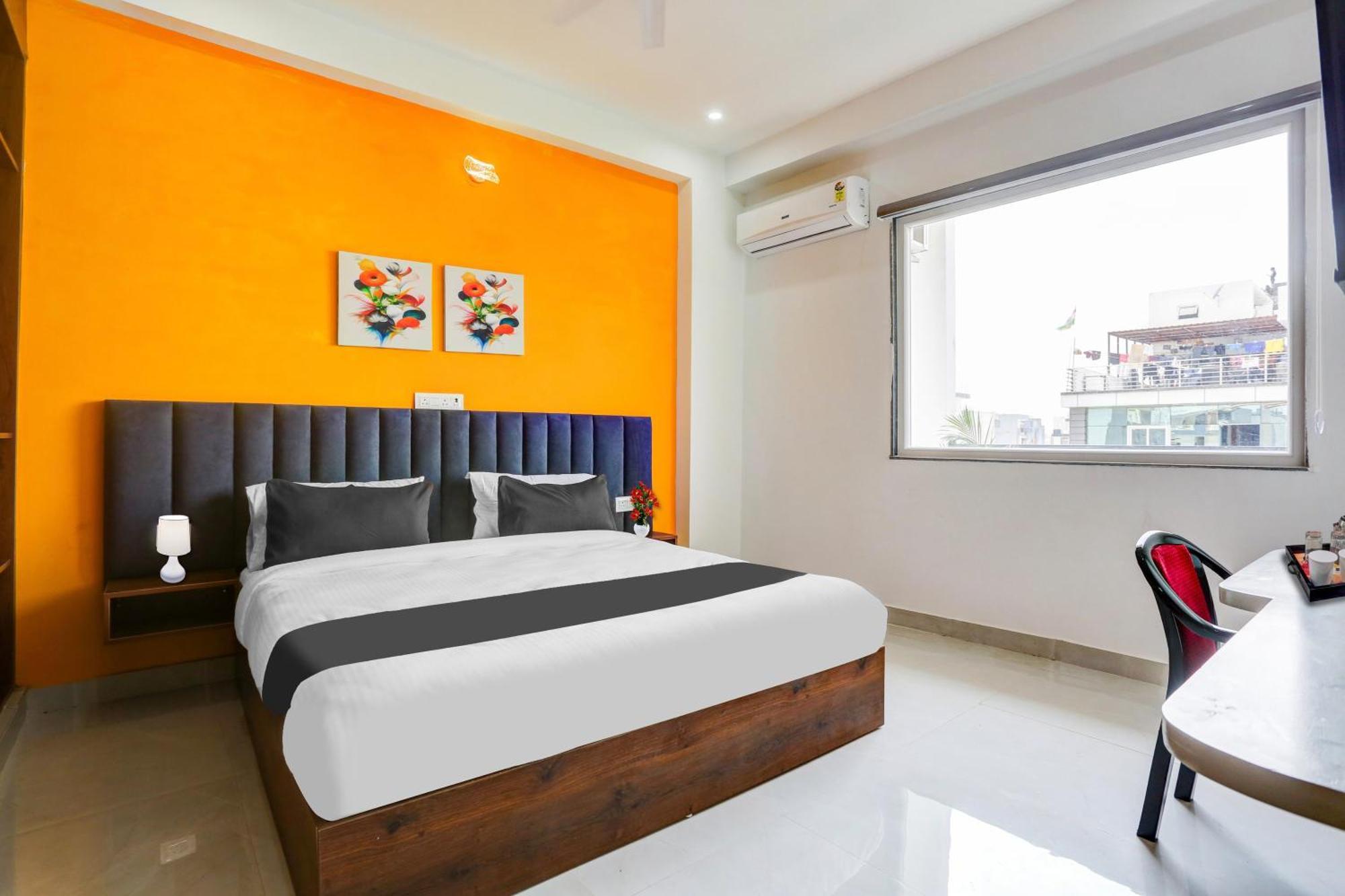 Super Townhouse Sector 69 Gurgaon Hotel ภายนอก รูปภาพ